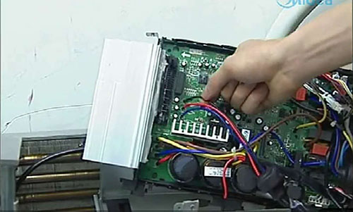 精河美的空调电话是多少